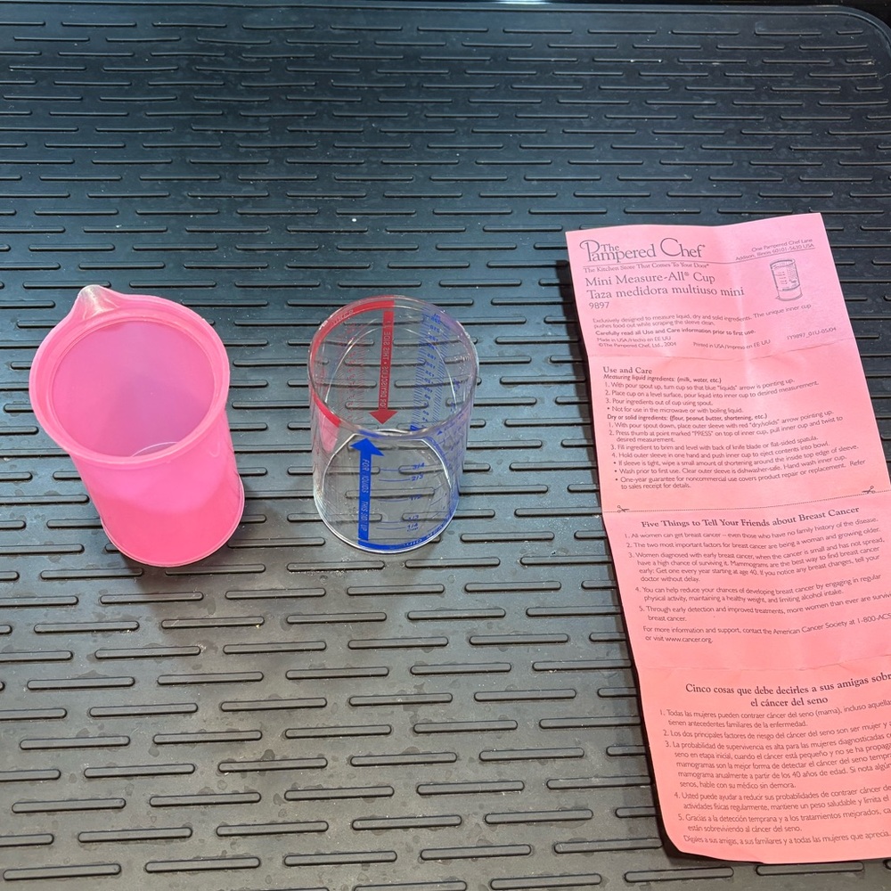 Pampered Chef Pink Breast Cancer Measuring Cup Duo